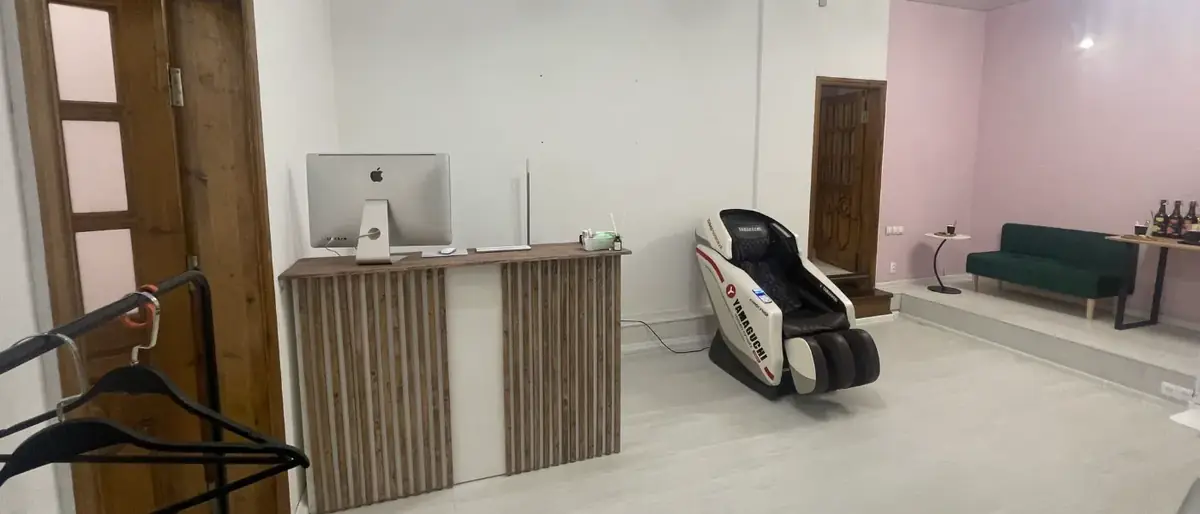 Ресепшен массажного салона MassageCo