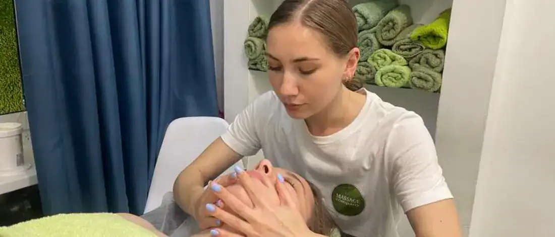 Массаж лица в Симферополе в салоне MassageCo