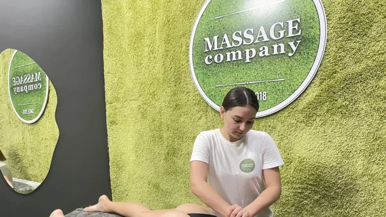Массаж спины в салоне MassageCo, Симферополь